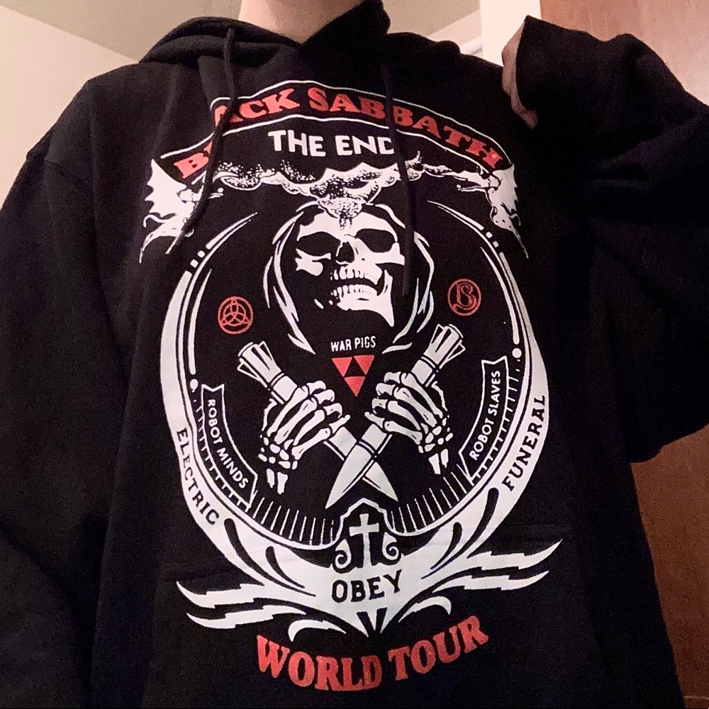 Unisex medium Black Sabbath hoodie